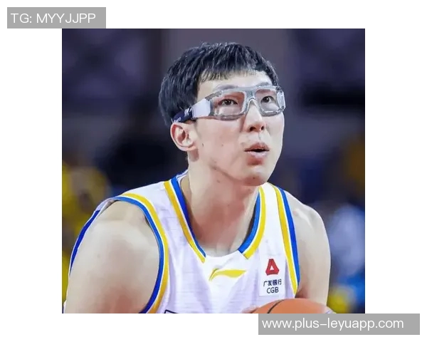 周琦与珀塞尔场上冲突升级双方互喷垃圾话险些爆发争斗 周琦与珀塞尔场上冲突升级双方互喷垃圾话险些爆发争斗